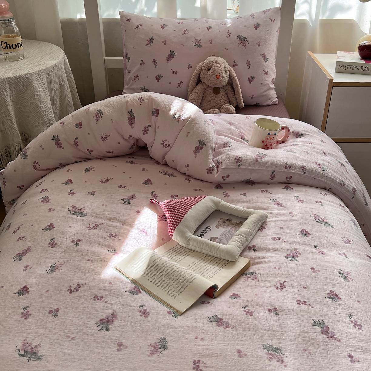 91家纺网 家纺一手货源 找家纺 韩巢家纺 2025新款双层纱学生季床铺单件被套宿舍寝室上下铺三件套 葡萄七分甜