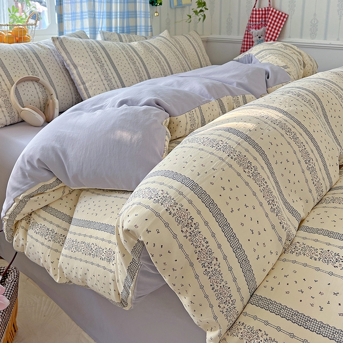 91家纺网 家纺一手货源 找家纺 名品家纺 2025新款加厚高克重人字纹优卡棉双层纱提花四件套（提供买家秀） 梨馥郁