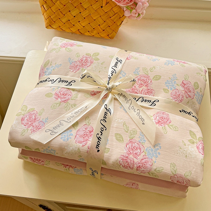 91家纺网 家纺一手货源 找家纺 名品家纺 2025新款加厚高克重人字纹优卡棉双层纱提花四件套（提供买家秀） 露丝