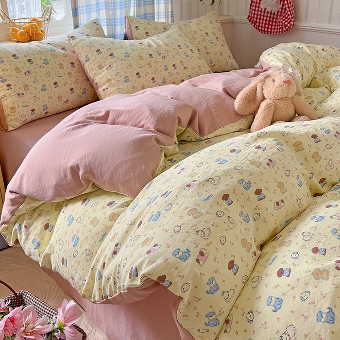 91家纺网 家纺一手货源 找家纺 名品家纺 2025新款加厚高克重人字纹优卡棉双层纱提花四件套（提供买家秀） 泡芙小狗