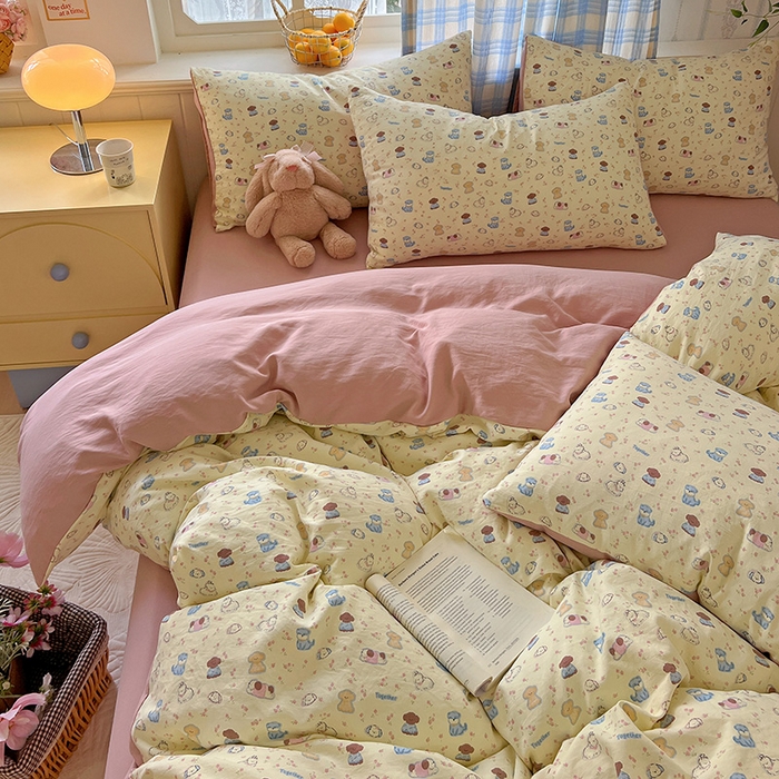 91家纺网 家纺一手货源 找家纺 名品家纺 2025新款加厚高克重人字纹优卡棉双层纱提花四件套（提供买家秀） 泡芙小狗