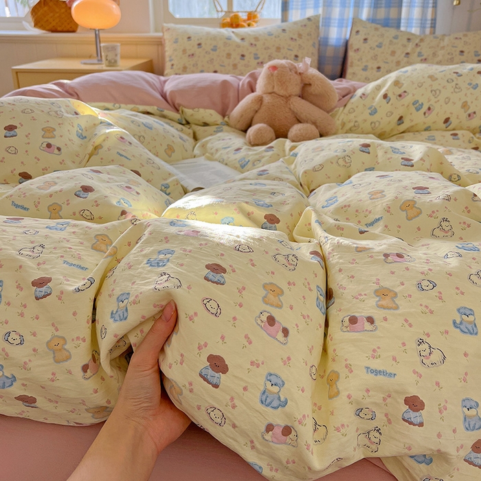 91家纺网 家纺一手货源 找家纺 名品家纺 2025新款加厚高克重人字纹优卡棉双层纱提花四件套（提供买家秀） 泡芙小狗