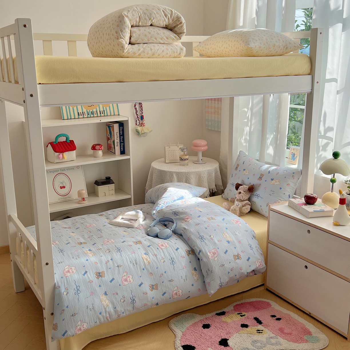 91家纺网 家纺一手货源 找家纺 韩巢家纺 2025新款双层纱学生季床铺单件被套宿舍寝室上下铺三件套 小猫时光篮