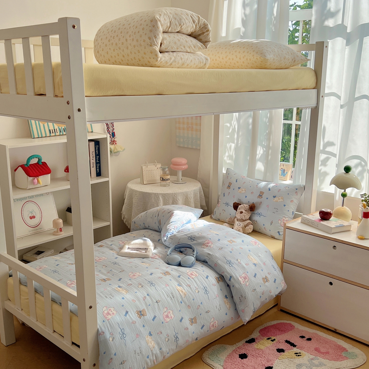 91家纺网 家纺一手货源 找家纺 韩巢家纺 2025新款双层纱学生季床铺单件被套宿舍寝室上下铺三件套 小猫时光篮