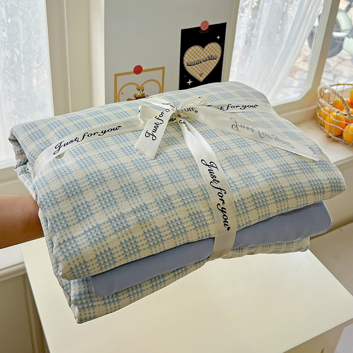 91家纺网 家纺一手货源 找家纺 名品家纺 2025新款加厚高克重人字纹优卡棉双层纱提花四件套（提供买家秀） 曲奇饼干-蓝