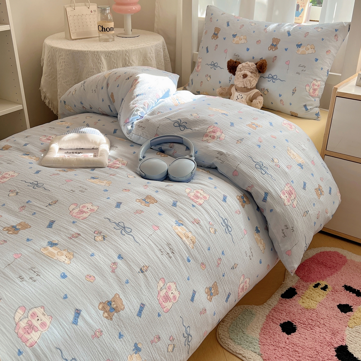 91家纺网 家纺一手货源 找家纺 韩巢家纺 2025新款双层纱学生季床铺单件被套宿舍寝室上下铺三件套 小猫时光篮