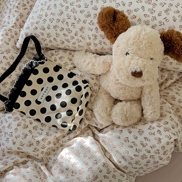 91家纺网 家纺一手货源 找家纺 名品家纺 2025新款加厚高克重人字纹优卡棉双层纱提花四件套（提供买家秀） 颂媛