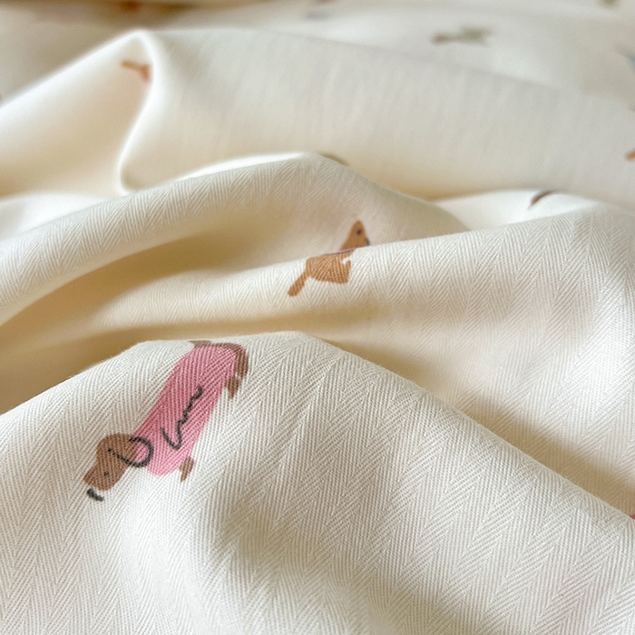 91家纺网 家纺一手货源 找家纺 名品家纺 2025新款加厚高克重人字纹优卡棉双层纱提花四件套（提供买家秀） 汪汪队