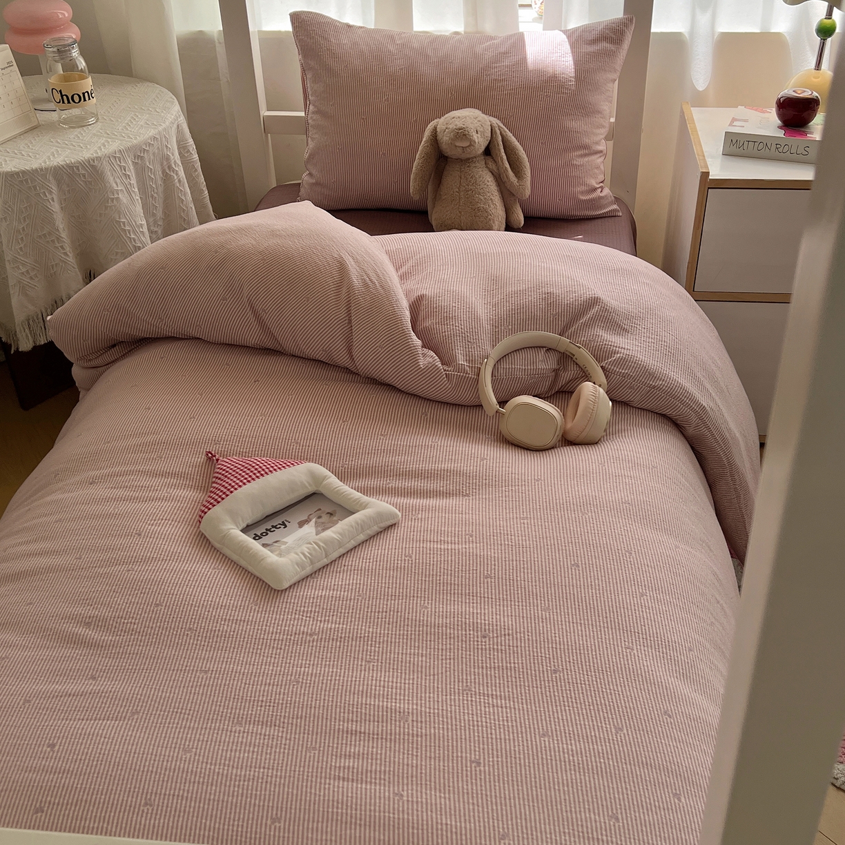 91家纺网 家纺一手货源 找家纺 韩巢家纺 2025新款双层纱学生季床铺单件被套宿舍寝室上下铺三件套 紫倾心