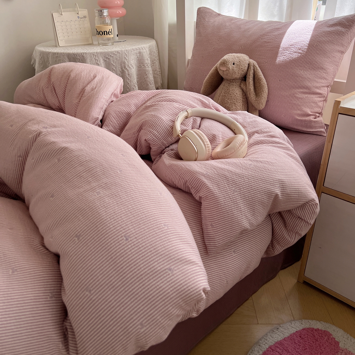 91家纺网 家纺一手货源 找家纺 韩巢家纺 2025新款双层纱学生季床铺单件被套宿舍寝室上下铺三件套 紫倾心