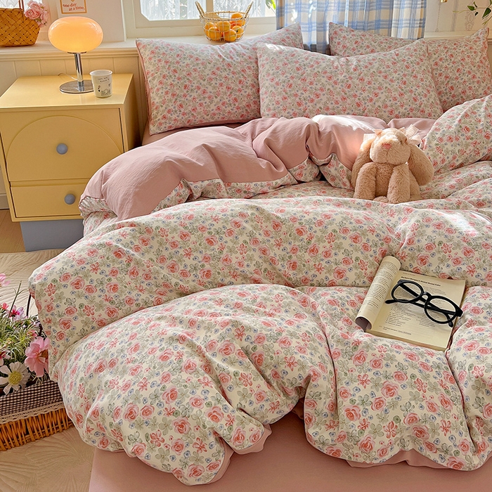 91家纺网 家纺一手货源 找家纺 名品家纺 2025新款加厚高克重人字纹优卡棉双层纱提花四件套（提供买家秀） 小月野