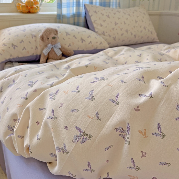 91家纺网 家纺一手货源 找家纺 名品家纺 2025新款加厚高克重人字纹优卡棉双层纱提花四件套（提供买家秀） 薰衣草