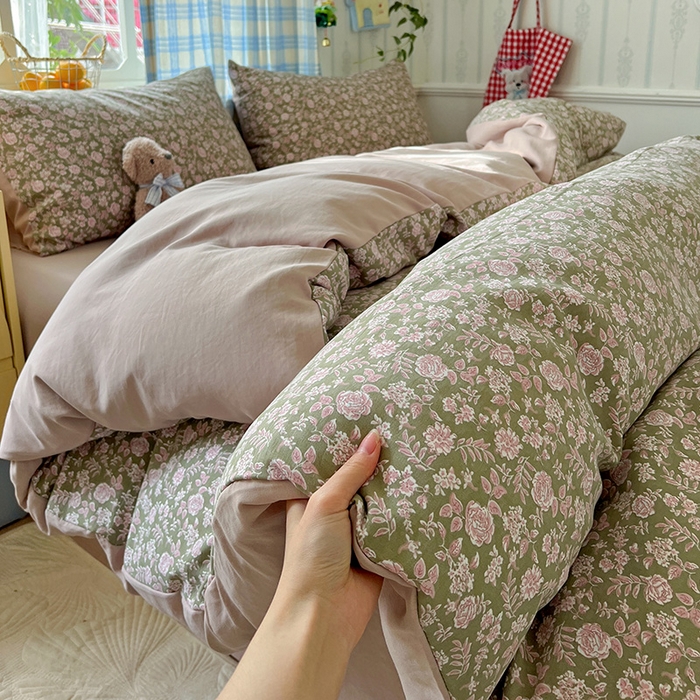 91家纺网 家纺一手货源 找家纺 名品家纺 2025新款加厚高克重人字纹优卡棉双层纱提花四件套（提供买家秀） 野菊