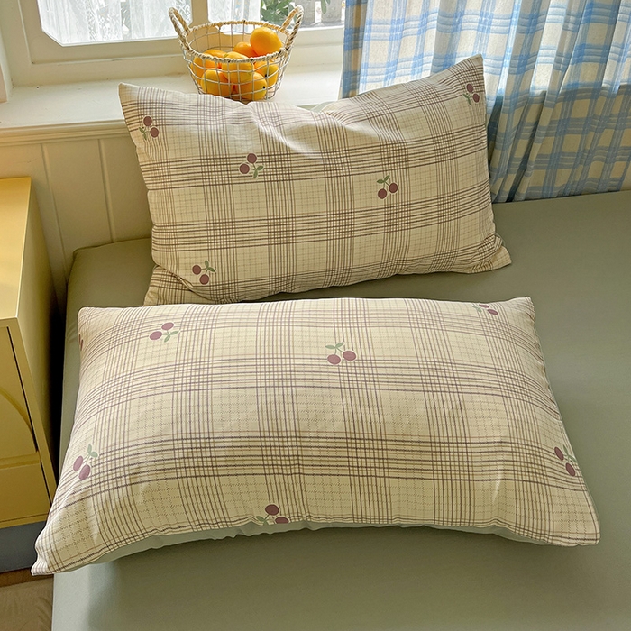 91家纺网 家纺一手货源 找家纺 名品家纺 2025新款加厚高克重人字纹优卡棉双层纱提花四件套（提供买家秀） 紫樱桃