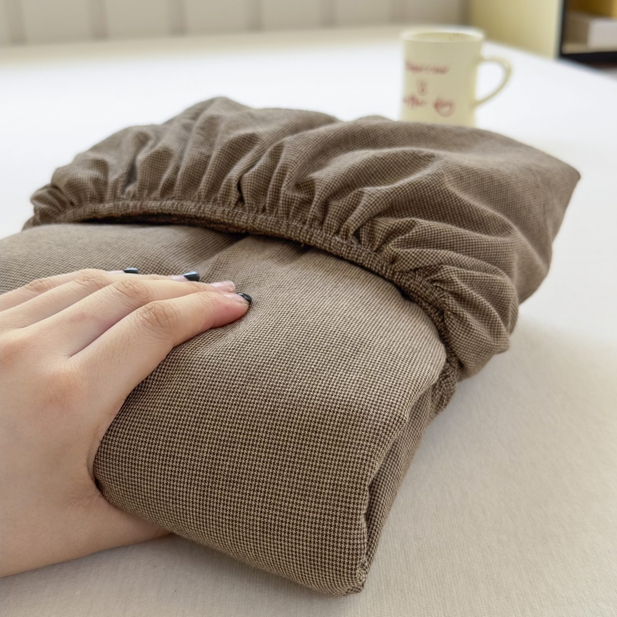 91家纺网 家纺一手货源 找家纺 晚依家纺 2025新款A类色织全棉水洗棉床单单件纯棉格子纯色学生宿舍定制定做 纯棉素-咖