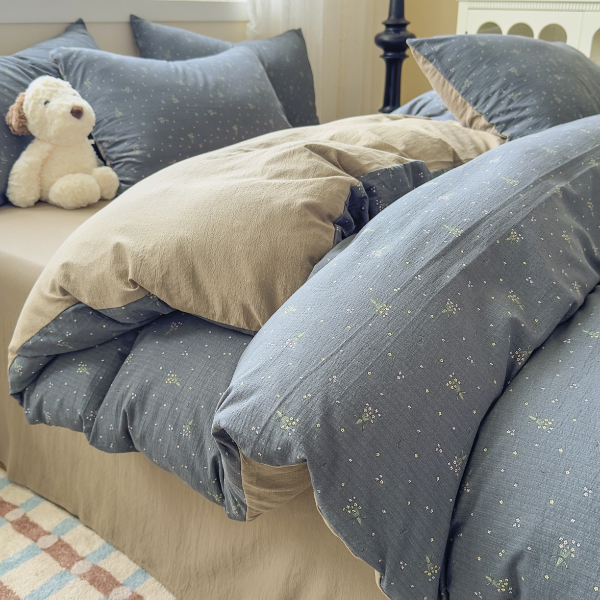 91家纺网 家纺一手货源 找家纺 亨通家纺 2025新款复古原麻双层纱臻至系列四件套 碎花絮语-灰