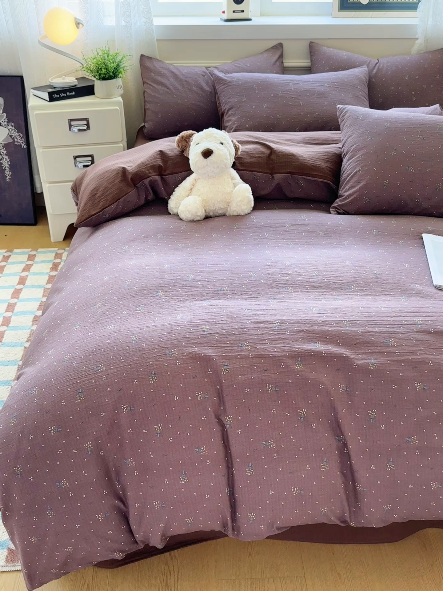 91家纺网 家纺一手货源 找家纺 亨通家纺 2025新款复古原麻双层纱臻至系列四件套 碎花絮语-咖