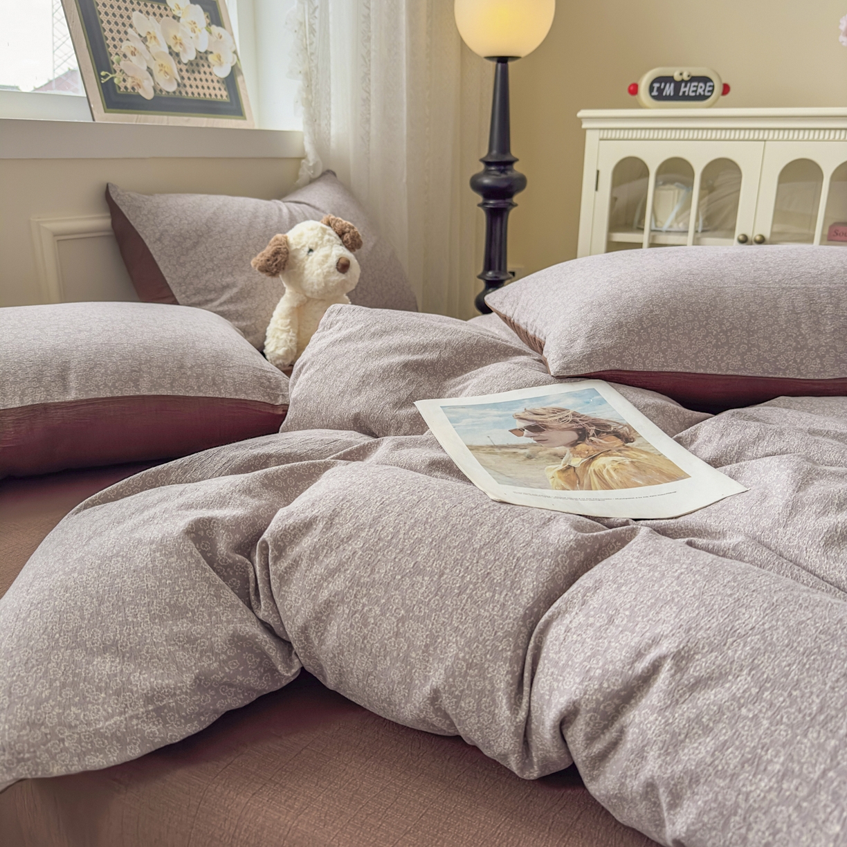 91家纺网 家纺一手货源 找家纺 亨通家纺 2025新款复古原麻双层纱臻至系列四件套 紫灰花韵