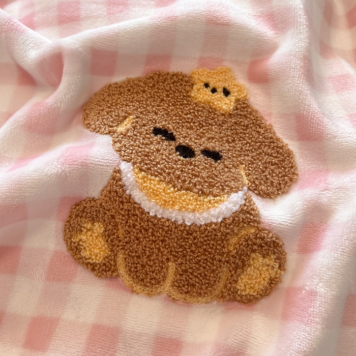 91家纺网 家纺一手货源 找家纺 川悦生活 2025新款绣花牛奶绒毛巾绣四件套-大床 幸福小奶狗