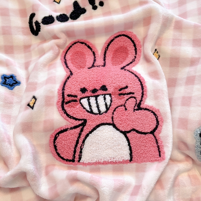 91家纺网 家纺一手货源 找家纺 川悦生活 2025新款绣花牛奶绒毛巾绣四件套-大床 甜茶小兔