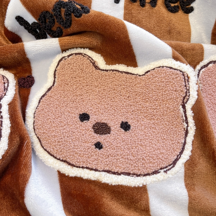 91家纺网 家纺一手货源 找家纺 川悦生活 2025新款绣花牛奶绒毛巾绣四件套-大床 咖布小熊