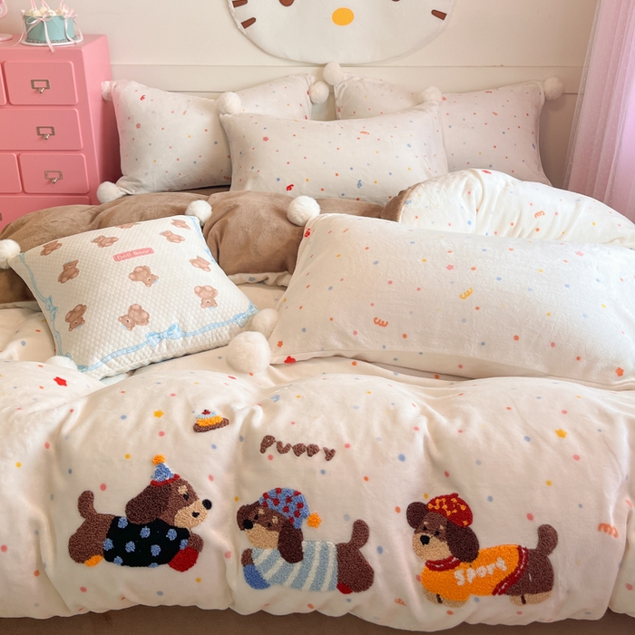 91家纺网 家纺一手货源 找家纺 川悦生活 2025新款绣花牛奶绒毛巾绣四件套-大床 奶昔腊肠