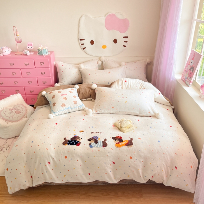 91家纺网 家纺一手货源 找家纺 川悦生活 2025新款绣花牛奶绒毛巾绣四件套-大床 奶昔腊肠