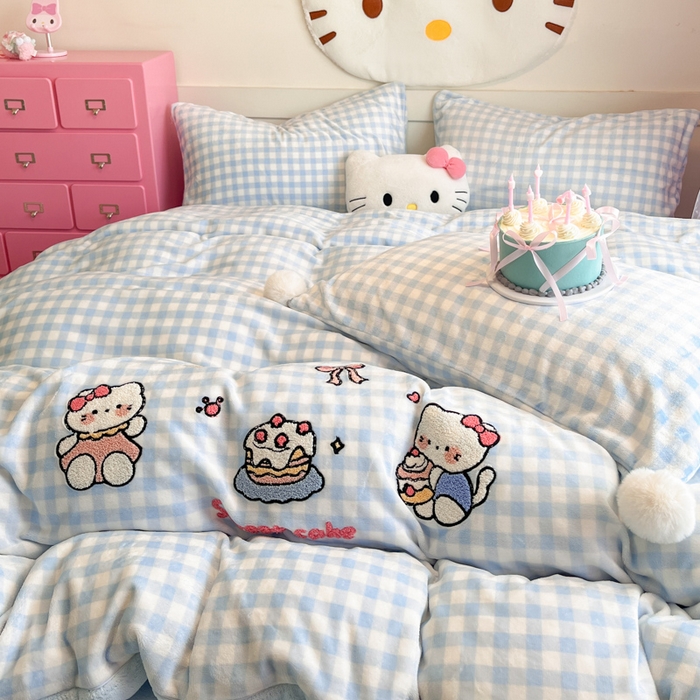 91家纺网 家纺一手货源 找家纺 川悦生活 2025新款绣花牛奶绒毛巾绣四件套-大床 奶心小猫