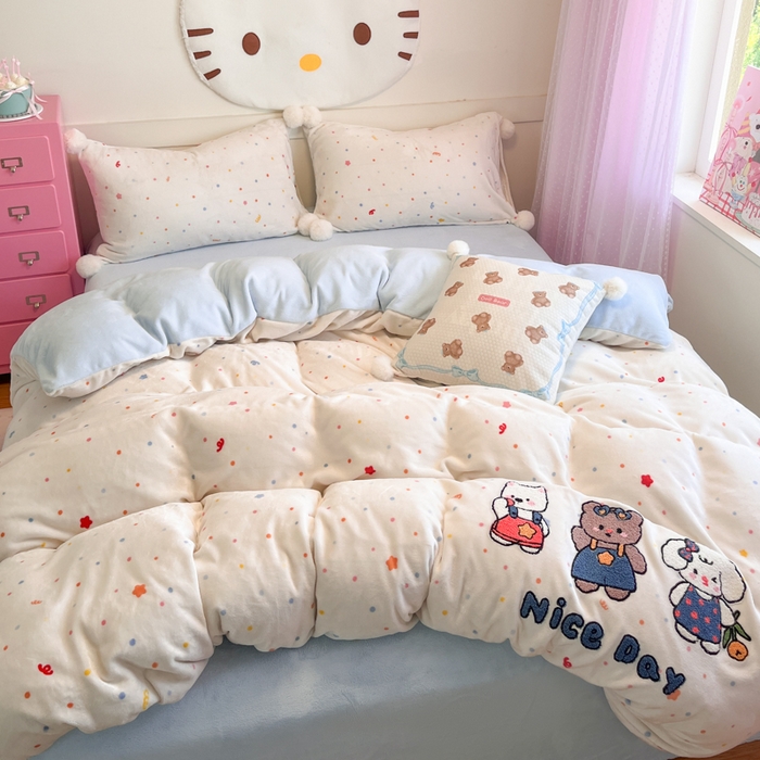 91家纺网 家纺一手货源 找家纺 川悦生活 2025新款绣花牛奶绒毛巾绣四件套-大床 快乐好友派