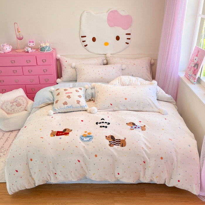 91家纺网 家纺一手货源 找家纺 川悦生活 2025新款绣花牛奶绒毛巾绣四件套-大床 旺皮小狗