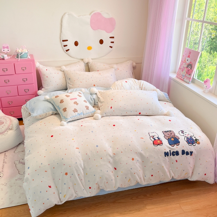 91家纺网 家纺一手货源 找家纺 川悦生活 2025新款绣花牛奶绒毛巾绣四件套-大床 快乐好友派