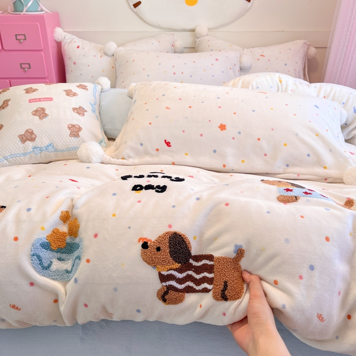 川悦生活 2025新款绣花牛奶绒毛巾绣四件套-大床 旺皮小狗