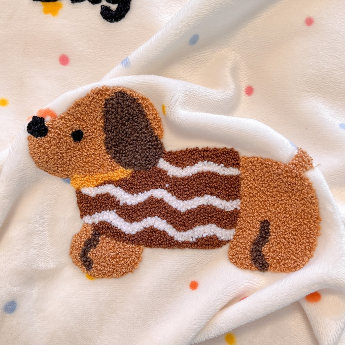 91家纺网 家纺一手货源 找家纺 川悦生活 2025新款绣花牛奶绒毛巾绣四件套-大床 旺皮小狗