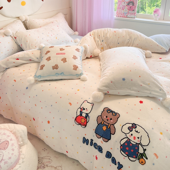 91家纺网 家纺一手货源 找家纺 川悦生活 2025新款绣花牛奶绒毛巾绣四件套-大床 快乐好友派