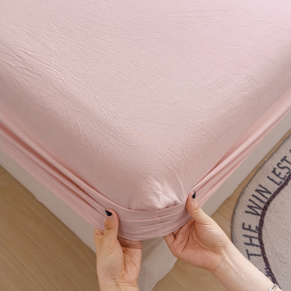 91家纺网 家纺一手货源 找家纺 晚依家纺 2025新款A类色织全棉水洗棉床单单件纯棉格子纯色学生宿舍定制定做 纯色-浅粉