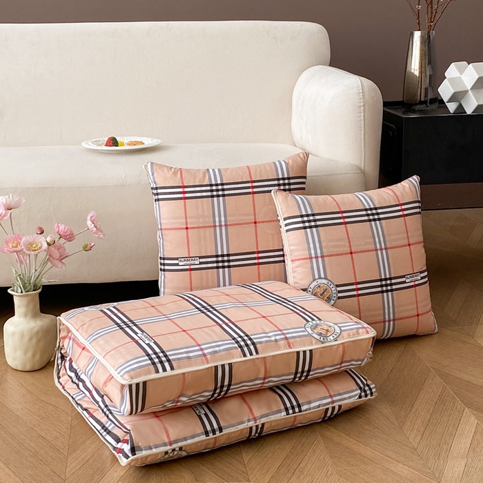 91家纺网 家纺一手货源 找家纺 （总）新奇异 2025新款雏菊秘境系列抱枕被