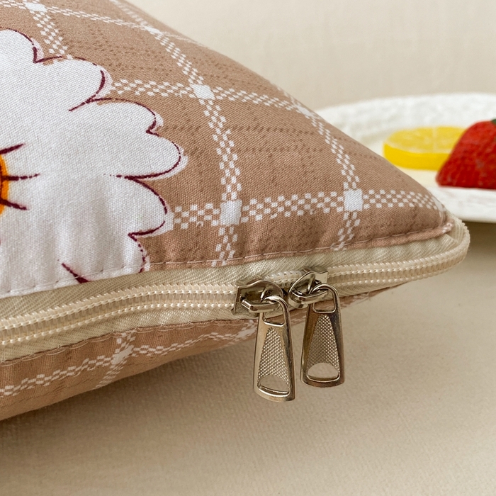 91家纺网 家纺一手货源 找家纺 新奇异 2025新款雏菊秘境系列抱枕被 雏菊秘境