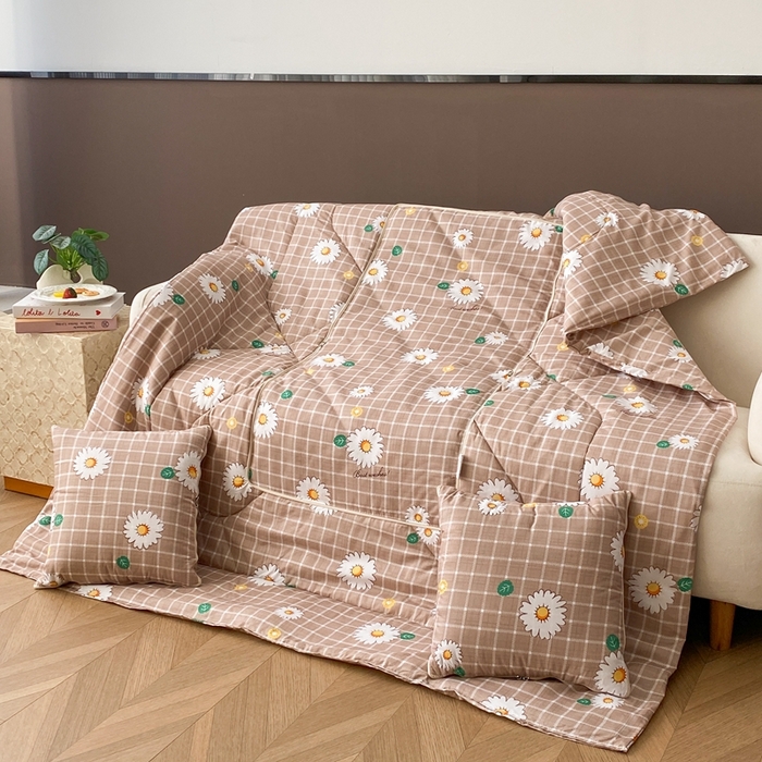 91家纺网 家纺一手货源 找家纺 新奇异 2025新款雏菊秘境系列抱枕被 雏菊秘境