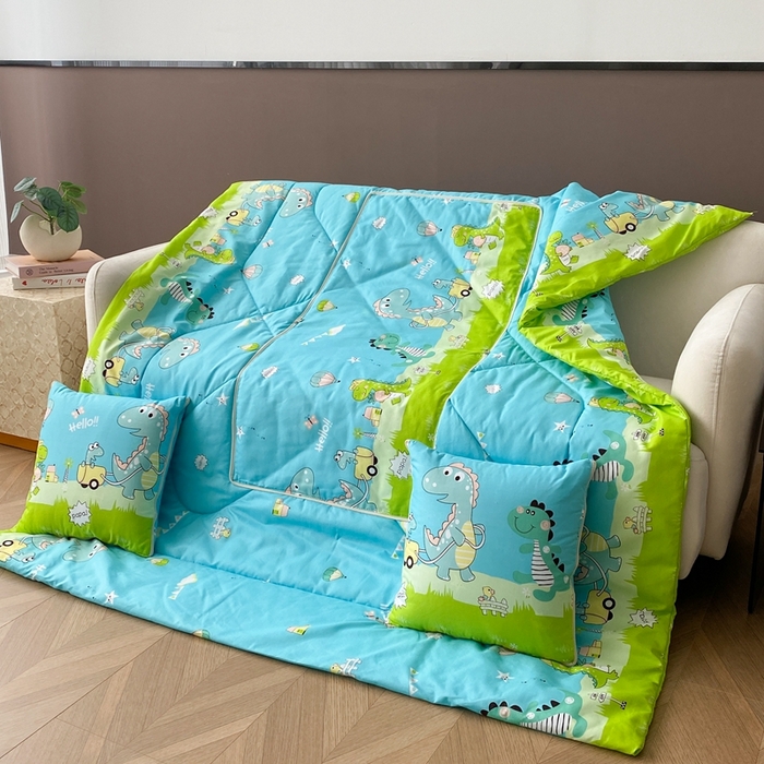 91家纺网 家纺一手货源 找家纺 新奇异 2025新款雏菊秘境系列抱枕被 恐龙宝贝