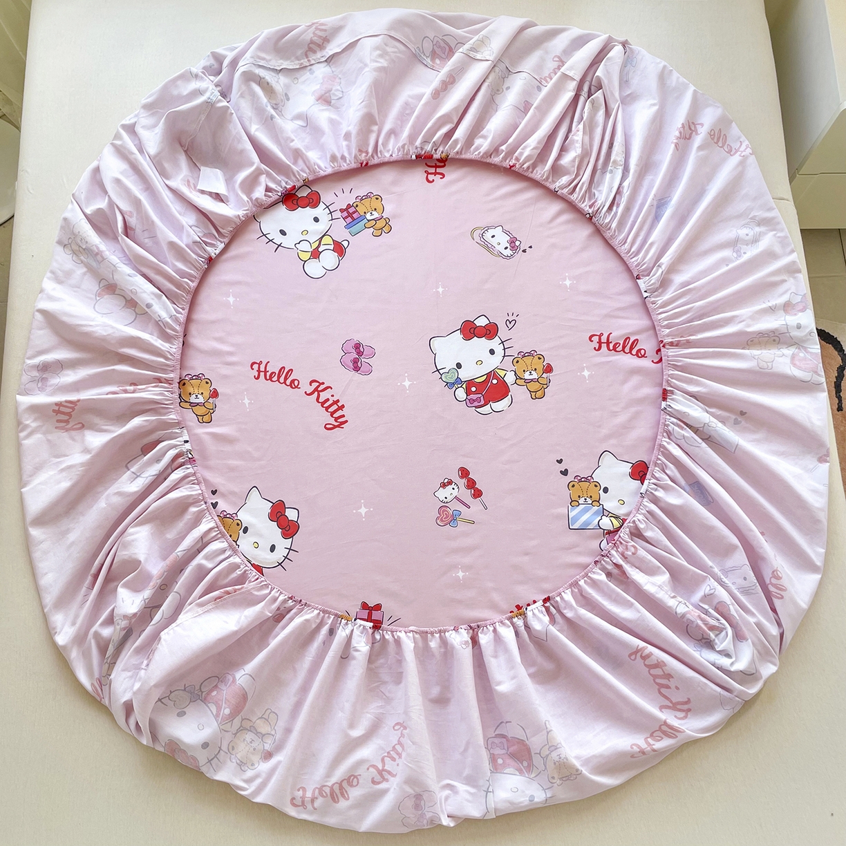 91家纺网 家纺一手货源 找家纺 浩诚2025新款三丽欧专版花型全棉纯棉床笠 铃风