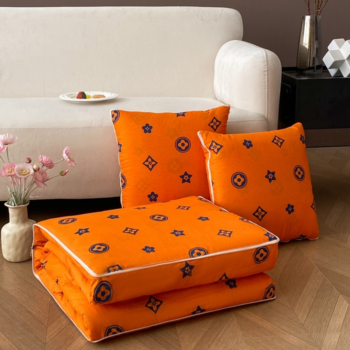 新奇异 2025新款雏菊秘境系列抱枕被 新泽西-橙色