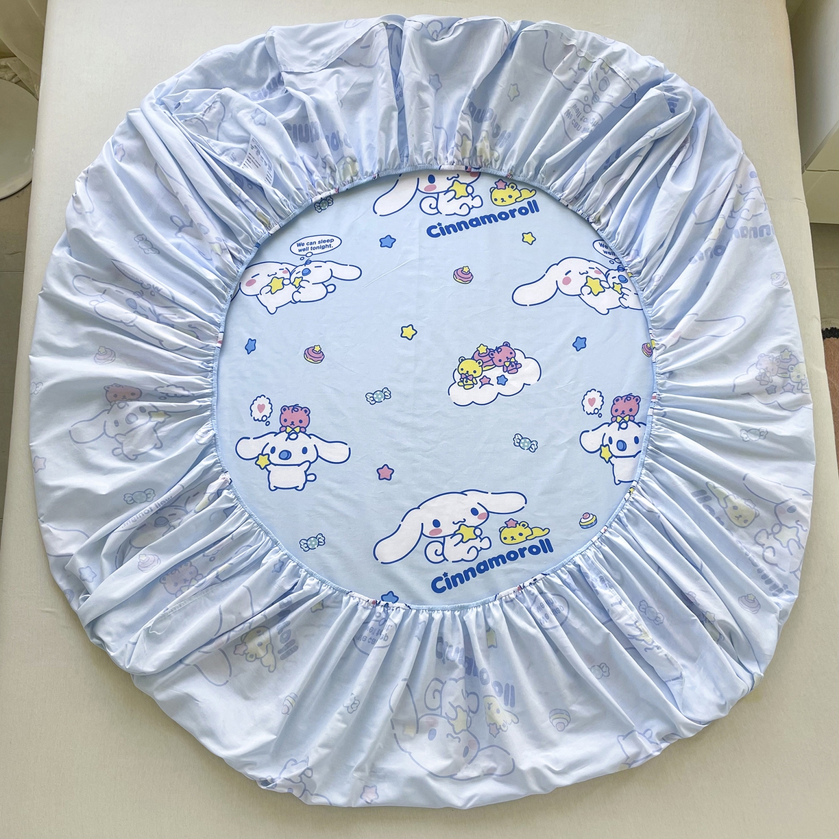 91家纺网 家纺一手货源 找家纺 浩诚2025新款三丽欧专版花型全棉纯棉床笠 奶霜