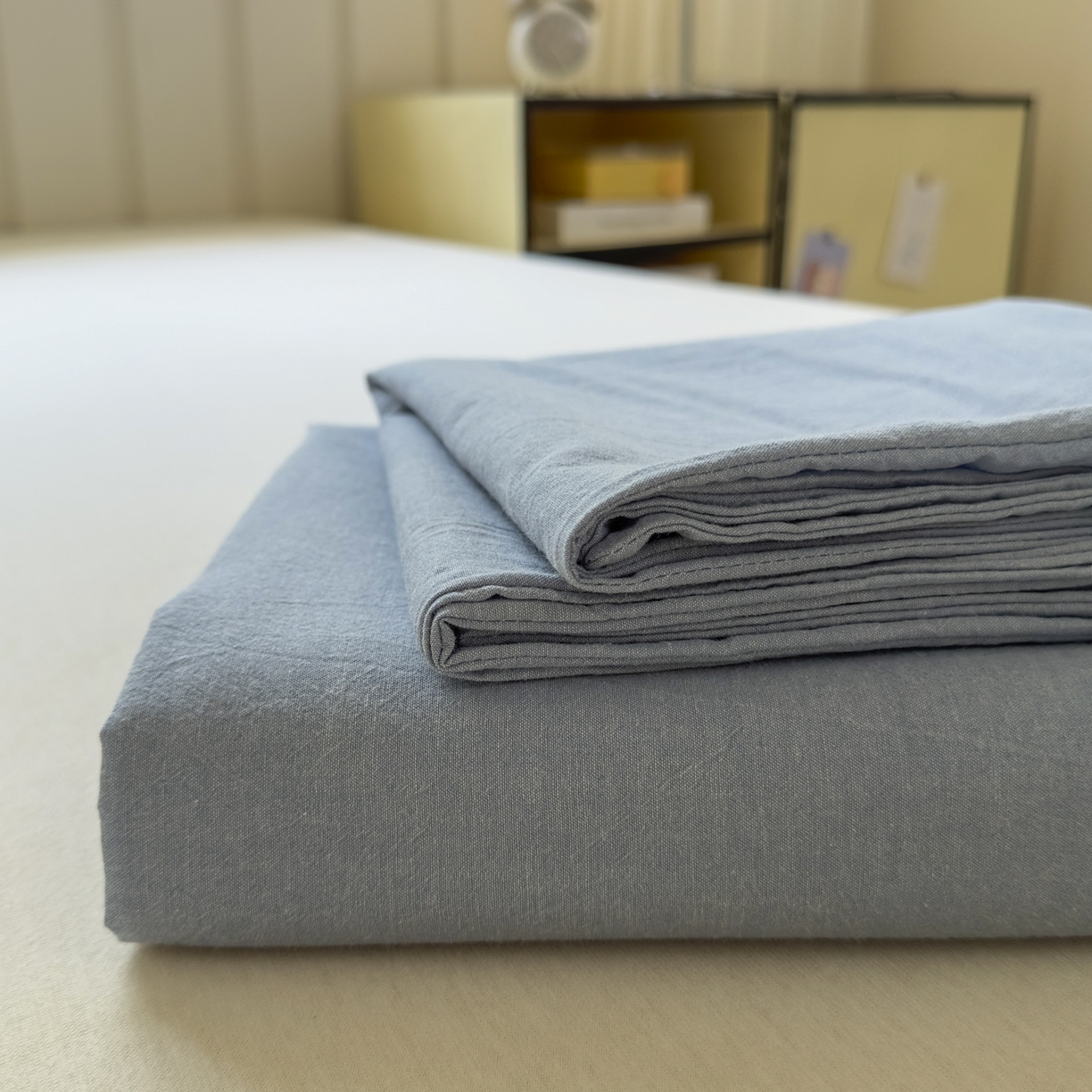 91家纺网 家纺一手货源 找家纺 晚依家纺 2025新款A类色织全棉水洗棉床单单件纯棉格子纯色学生宿舍定制定做 纯色-浅蓝