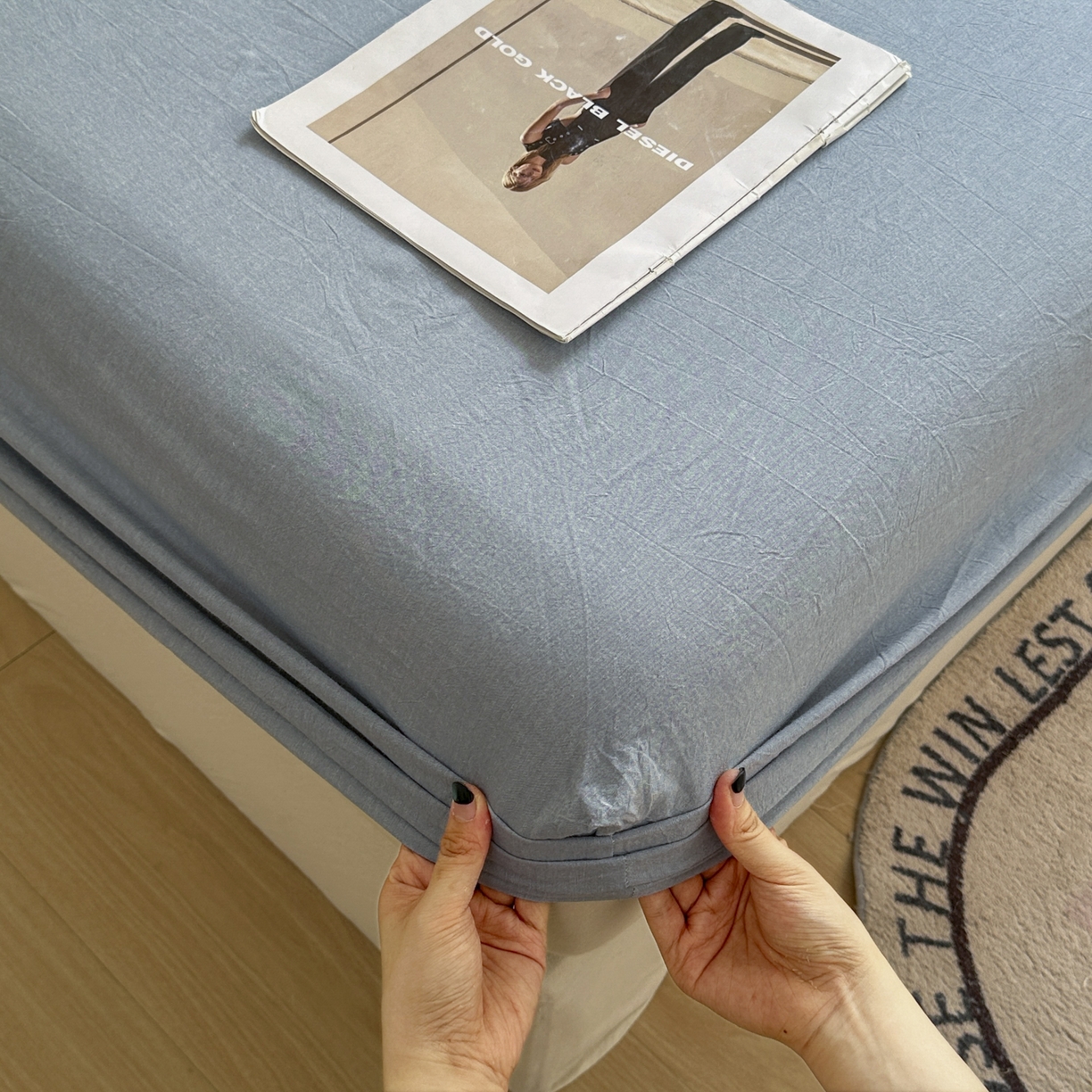 91家纺网 家纺一手货源 找家纺 晚依家纺 2025新款A类色织全棉水洗棉床单单件纯棉格子纯色学生宿舍定制定做 纯色-浅蓝