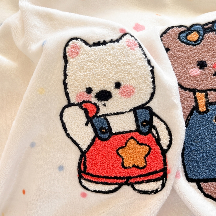 91家纺网 家纺一手货源 找家纺 川悦生活 2025新款绣花牛奶绒毛巾绣四件套-小床 快乐好友派