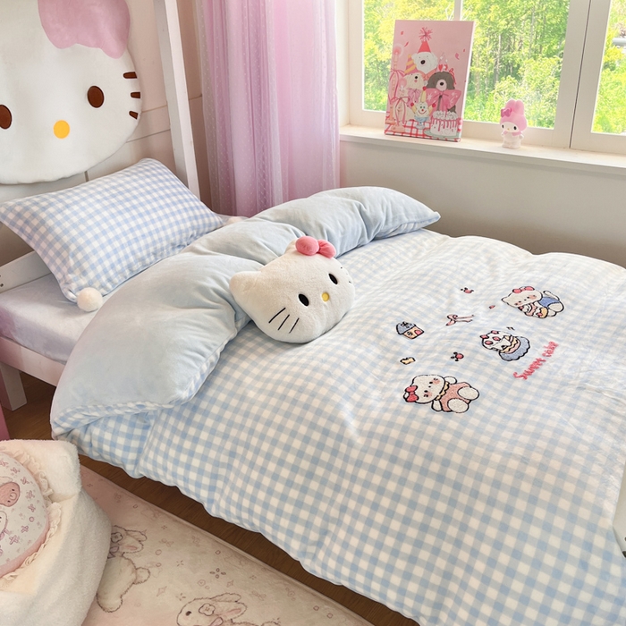 91家纺网 家纺一手货源 找家纺 川悦生活 2025新款绣花牛奶绒毛巾绣四件套-小床 奶心小猫