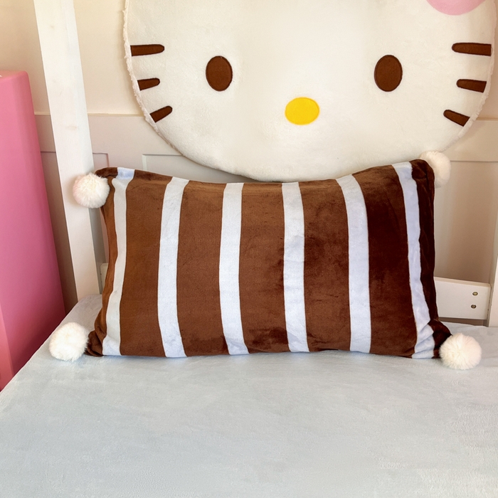 91家纺网 家纺一手货源 找家纺 川悦生活 2025新款绣花牛奶绒毛巾绣四件套-小床 咖布小熊