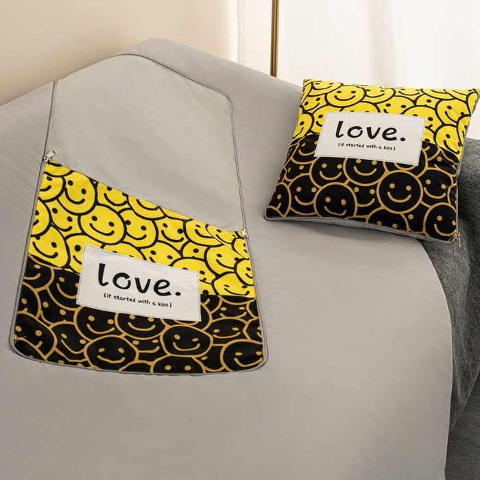 91家纺网 家纺一手货源 找家纺 新奇异 2025新款北欧风仿超柔抱枕 （支持定制）被 笑脸LOVE