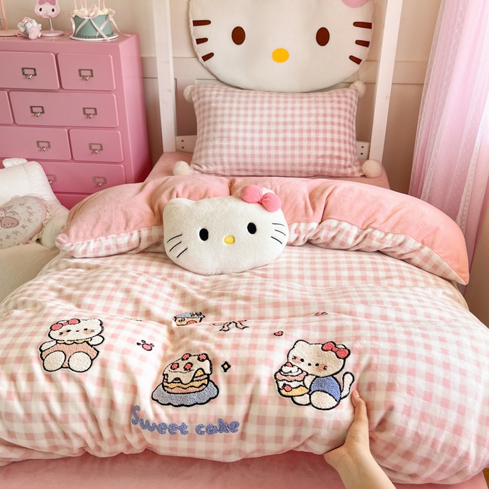 川悦生活 2025新款绣花牛奶绒毛巾绣四件套-小床 蛋糕小喵