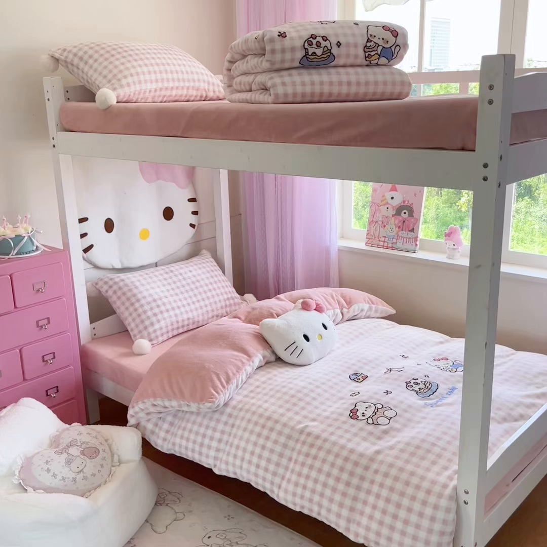 91家纺网 家纺一手货源 找家纺 川悦生活 2025新款绣花牛奶绒毛巾绣四件套-小床 蛋糕小喵